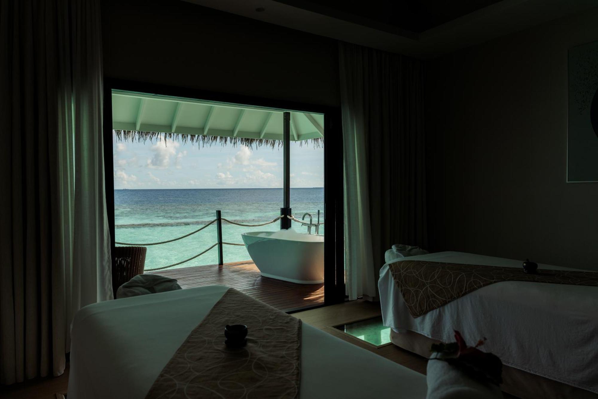 Nova Maldives Hotel Dhangethi Exterior foto