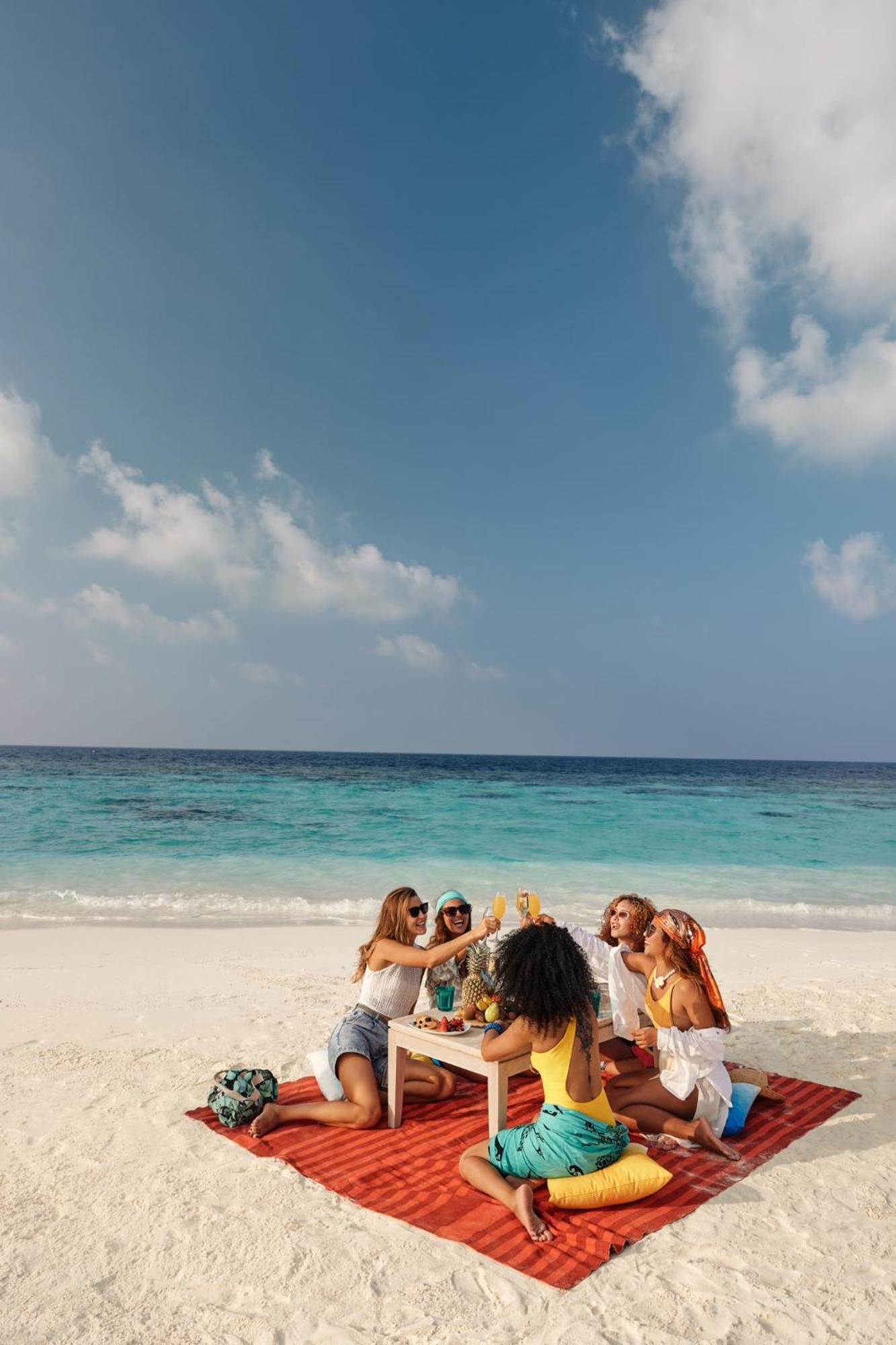 Nova Maldives Hotel Dhangethi Exterior foto